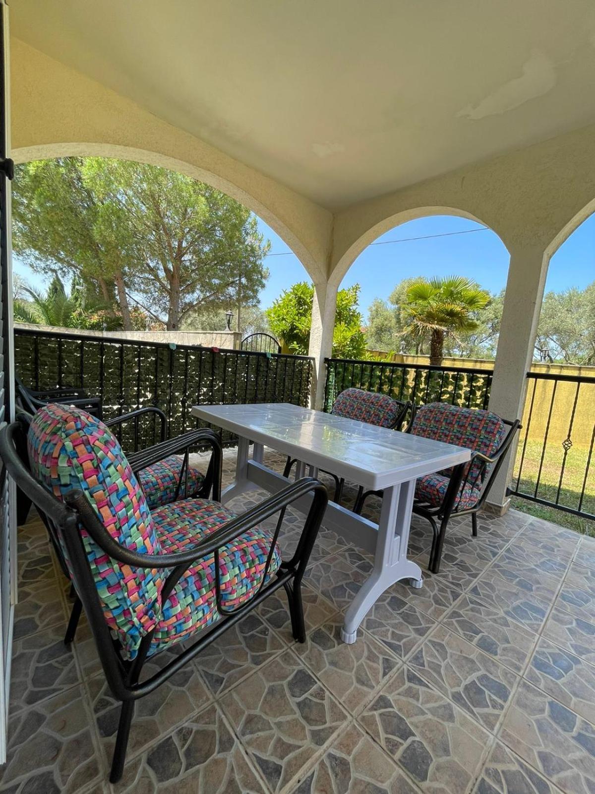Apartments Villa-G Lustica Tivat Exterior foto